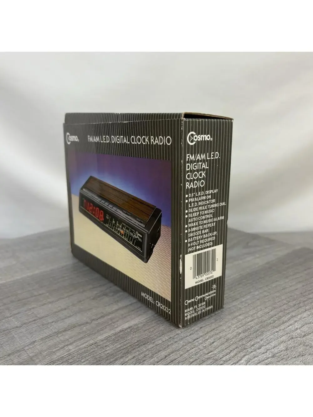 Cosmo FM/AM LED Digital Clock Radio CR2032